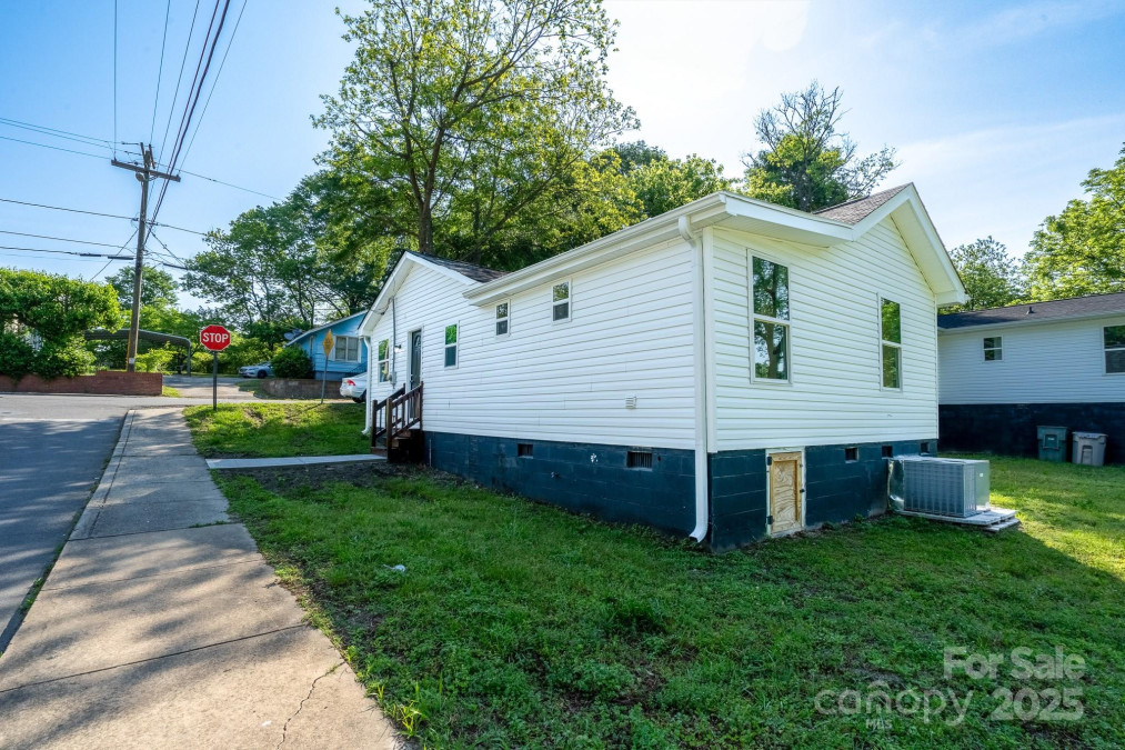 1413 Caldwell St Gastonia, NC 28052