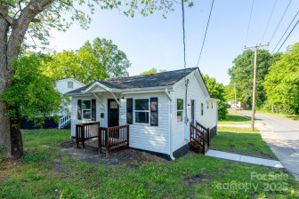 1413 Caldwell St Gastonia, NC 28052