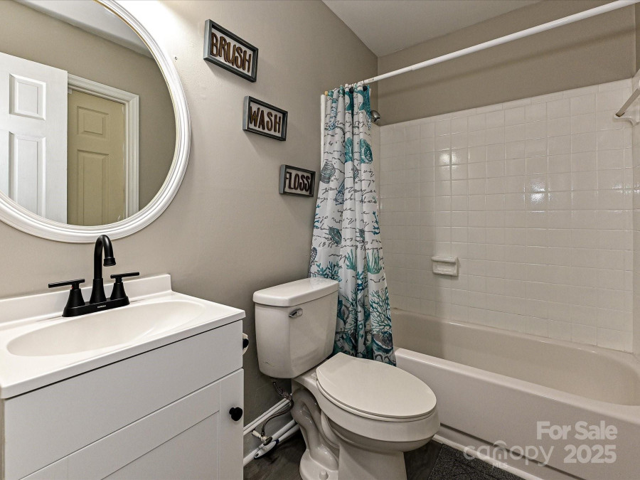4522 Chuckwood Dr Mint Hill, NC 28227
