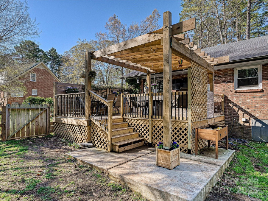 4522 Chuckwood Dr Mint Hill, NC 28227