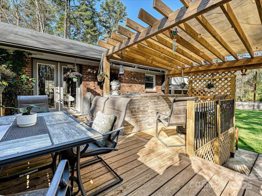 4522 Chuckwood Dr Mint Hill, NC 28227