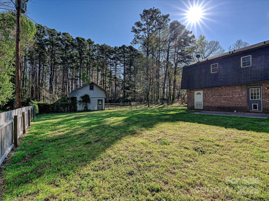 4522 Chuckwood Dr Mint Hill, NC 28227