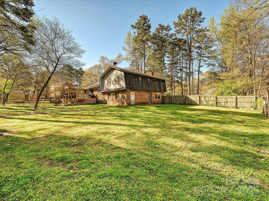 4522 Chuckwood Dr Mint Hill, NC 28227