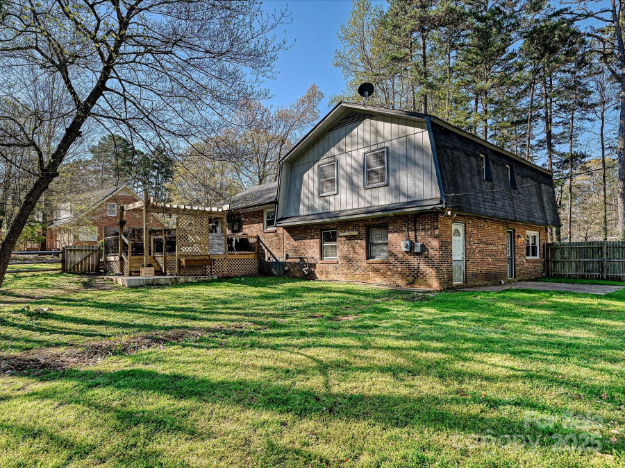 4522 Chuckwood Dr Mint Hill, NC 28227
