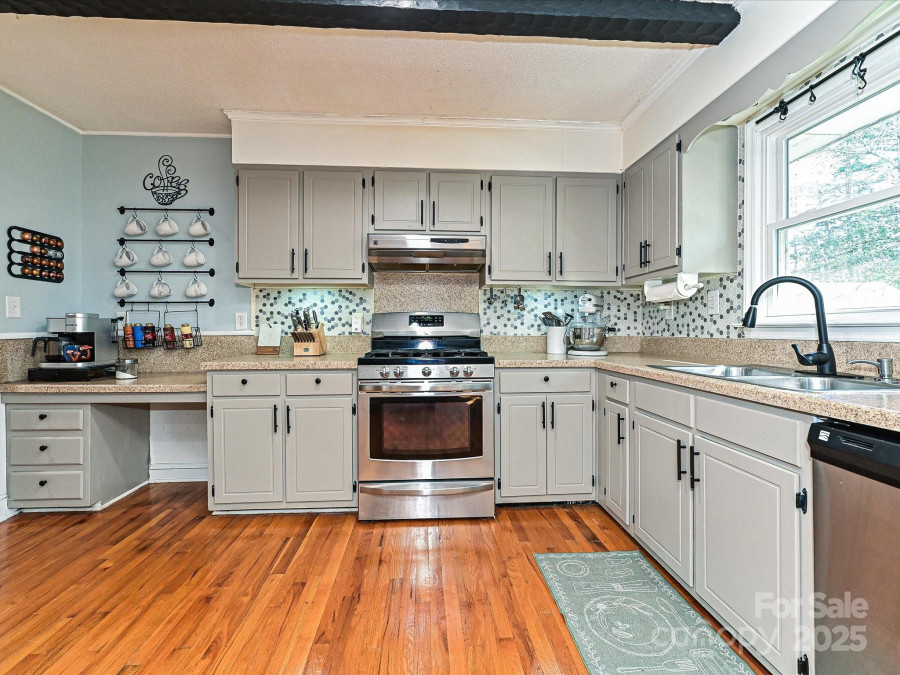 4522 Chuckwood Dr Mint Hill, NC 28227