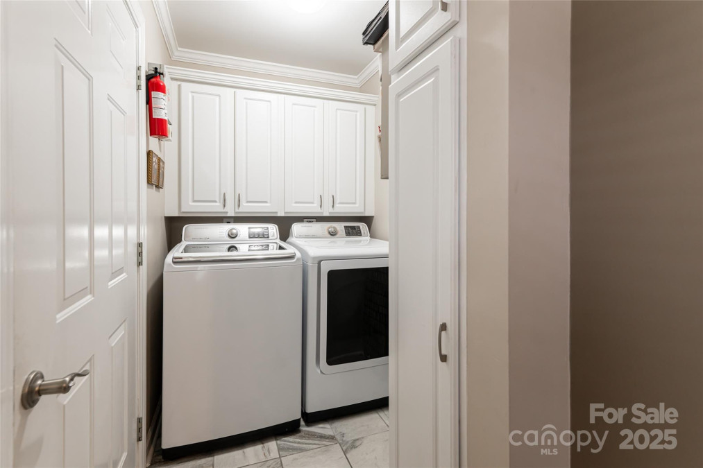 14 Creekside Way Asheville, NC 28804