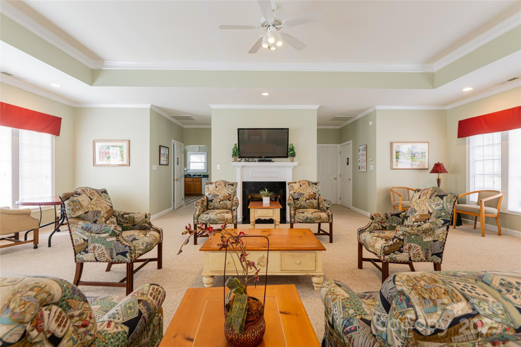 14 Creekside Way Asheville, NC 28804