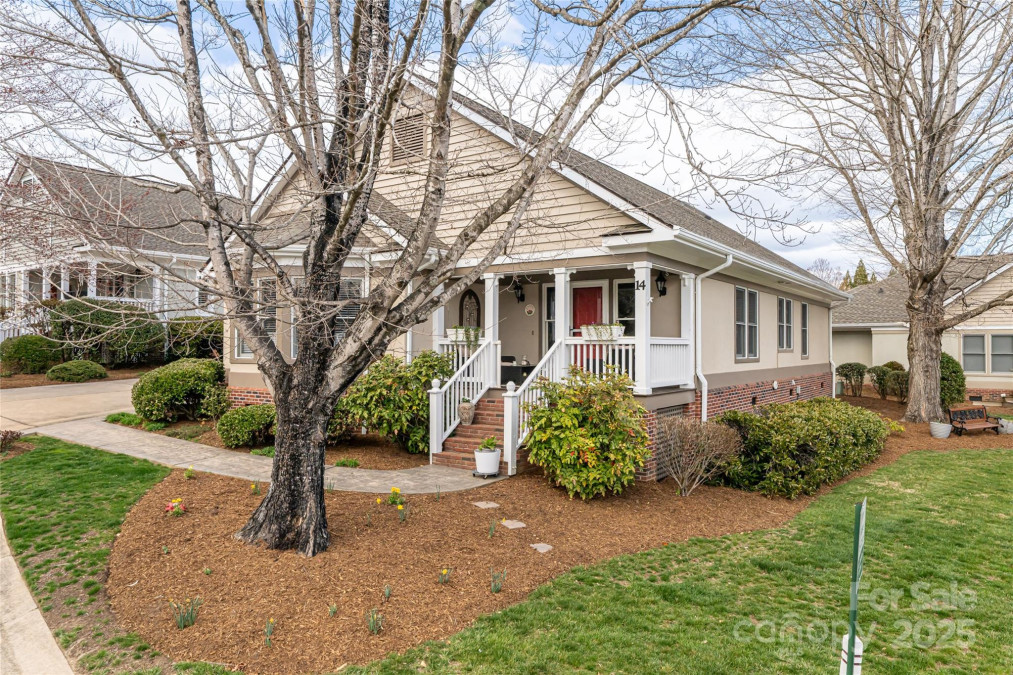 14 Creekside Way Asheville, NC 28804