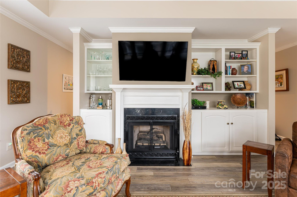 14 Creekside Way Asheville, NC 28804