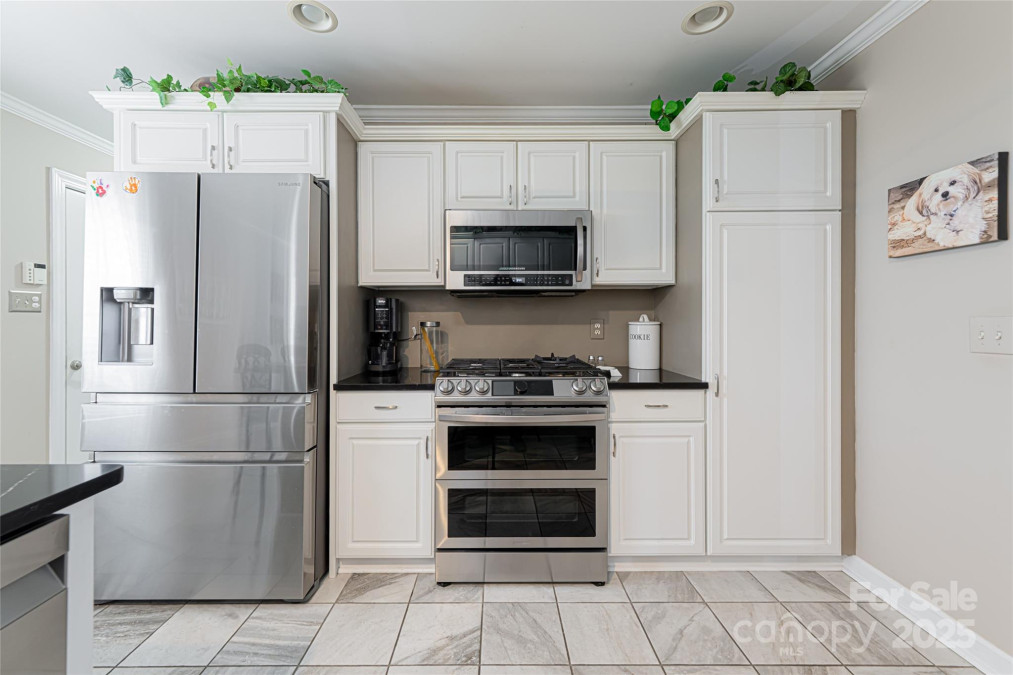 14 Creekside Way Asheville, NC 28804