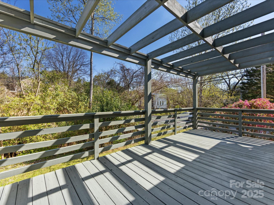 2709 Yadkin Ave Charlotte, NC 28205