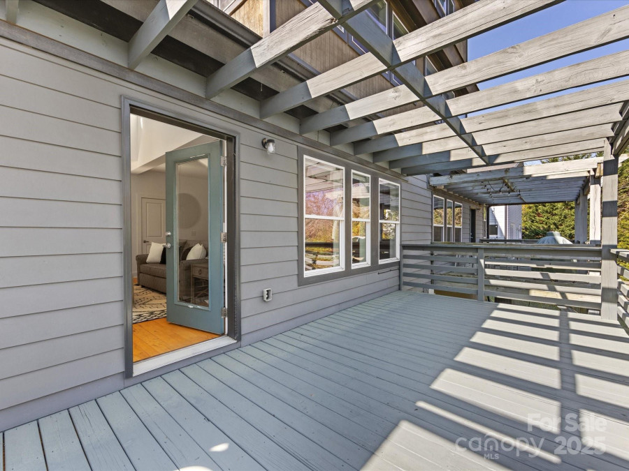 2709 Yadkin Ave Charlotte, NC 28205