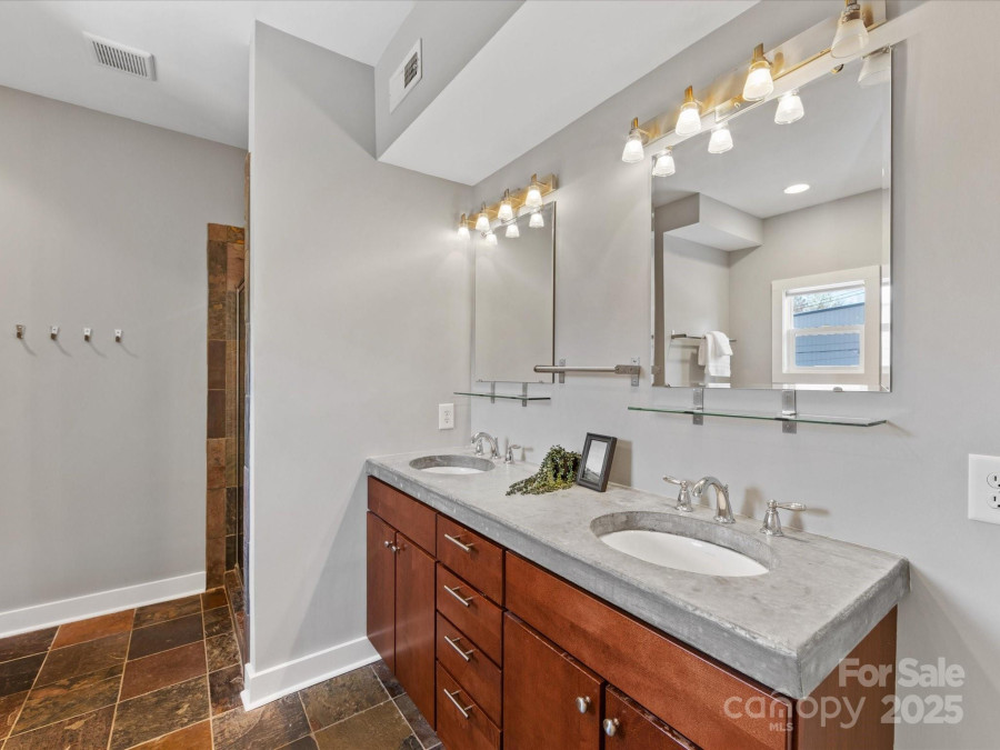 2709 Yadkin Ave Charlotte, NC 28205