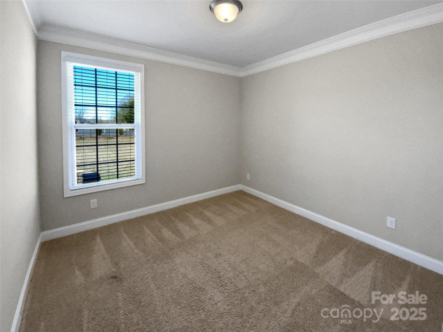 111 Canada Dr Statesville, NC 28677