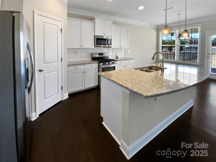 111 Canada Dr Statesville, NC 28677