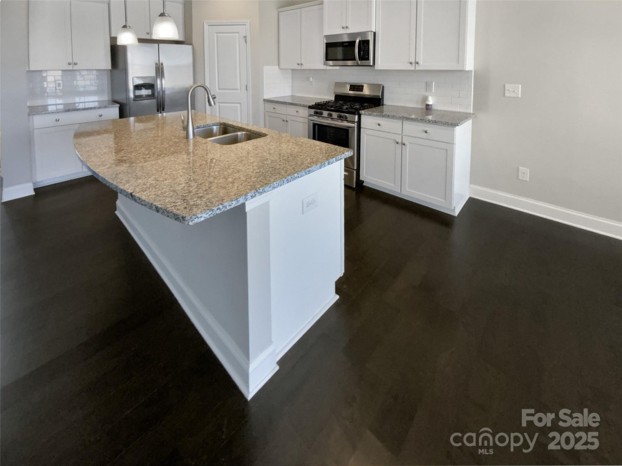111 Canada Dr Statesville, NC 28677