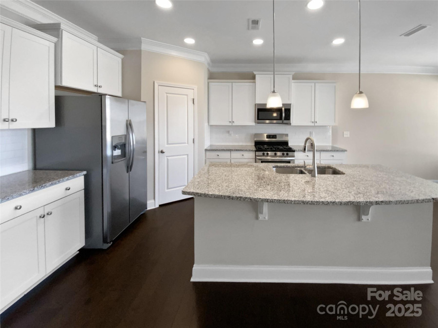 111 Canada Dr Statesville, NC 28677