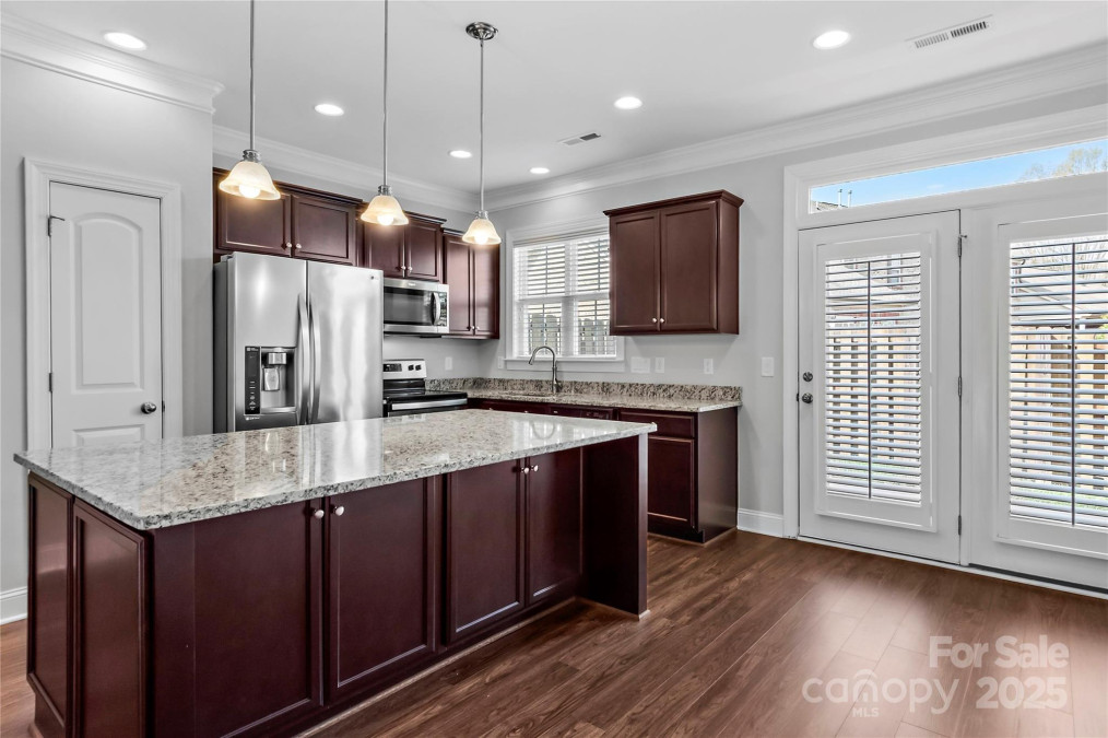 5141 Farm House Trl Winston Salem, NC 27103