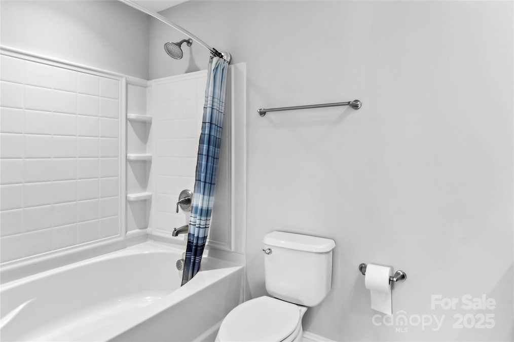 5141 Farm House Trl Winston Salem, NC 27103