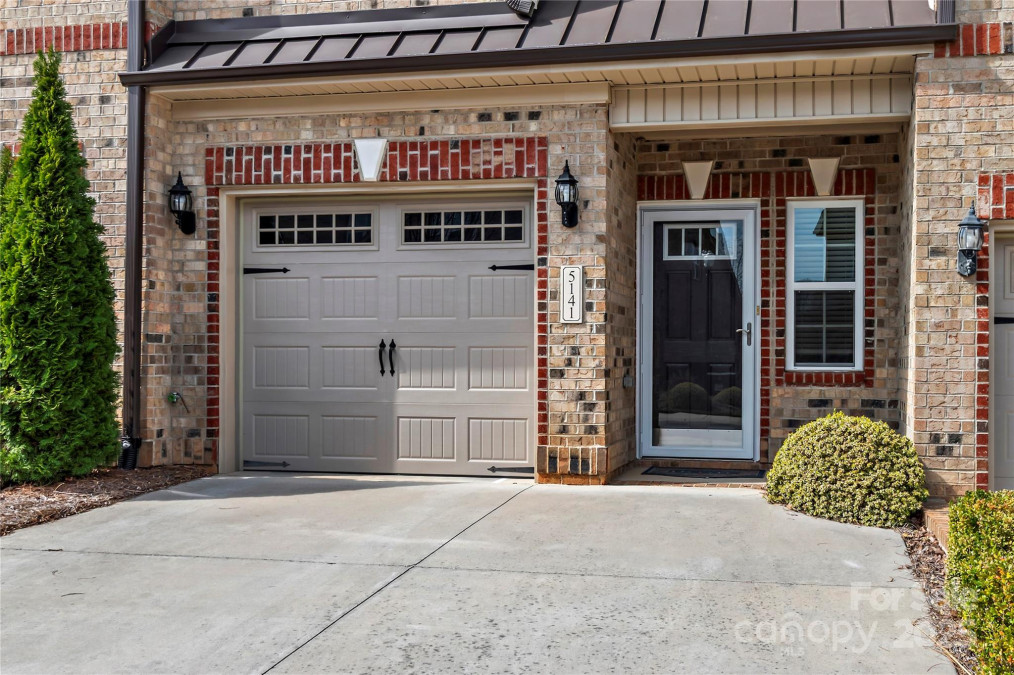 5141 Farm House Trl Winston Salem, NC 27103