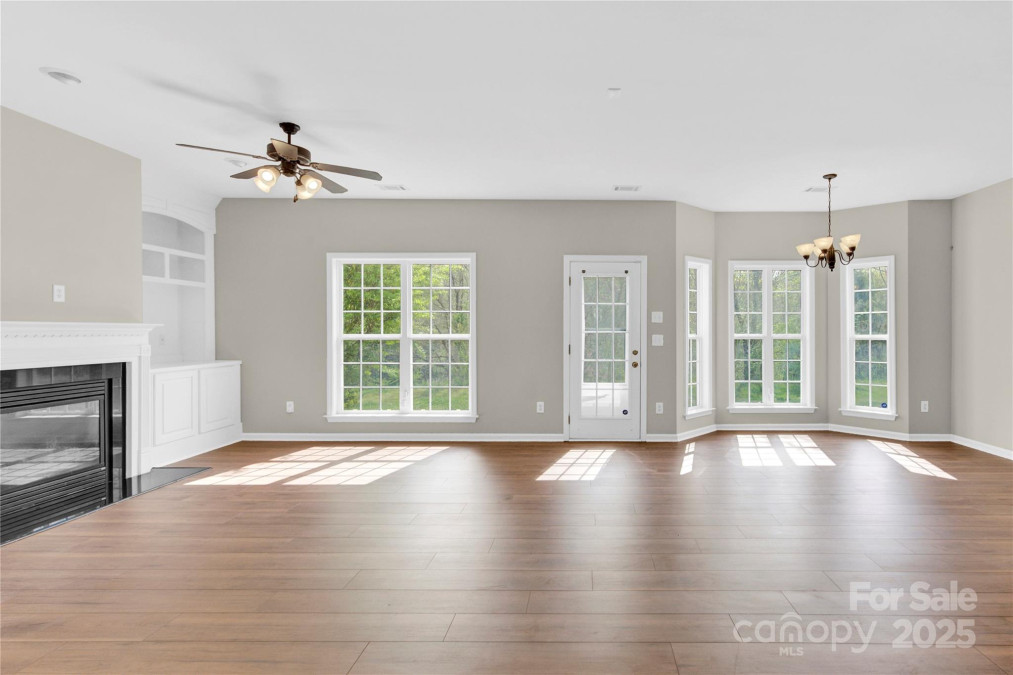 119 Tilton Dr Mooresville, NC 28115
