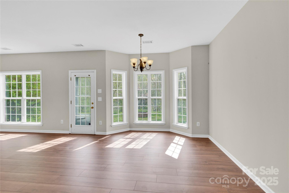 119 Tilton Dr Mooresville, NC 28115