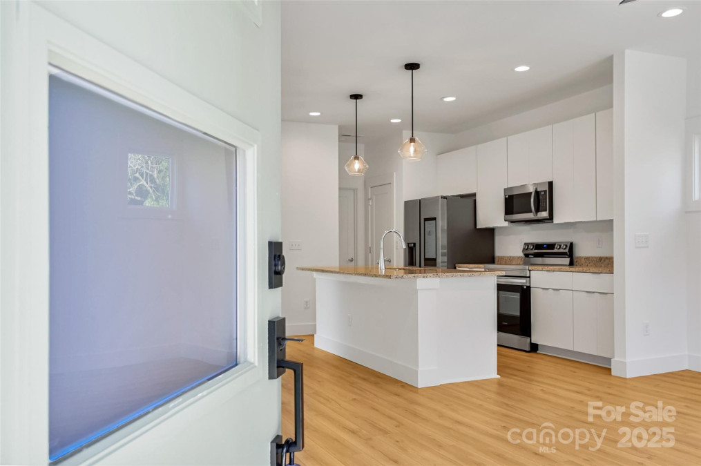 6 Cub Rd Asheville, NC 28806
