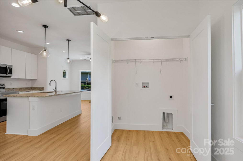 6 Cub Rd Asheville, NC 28806