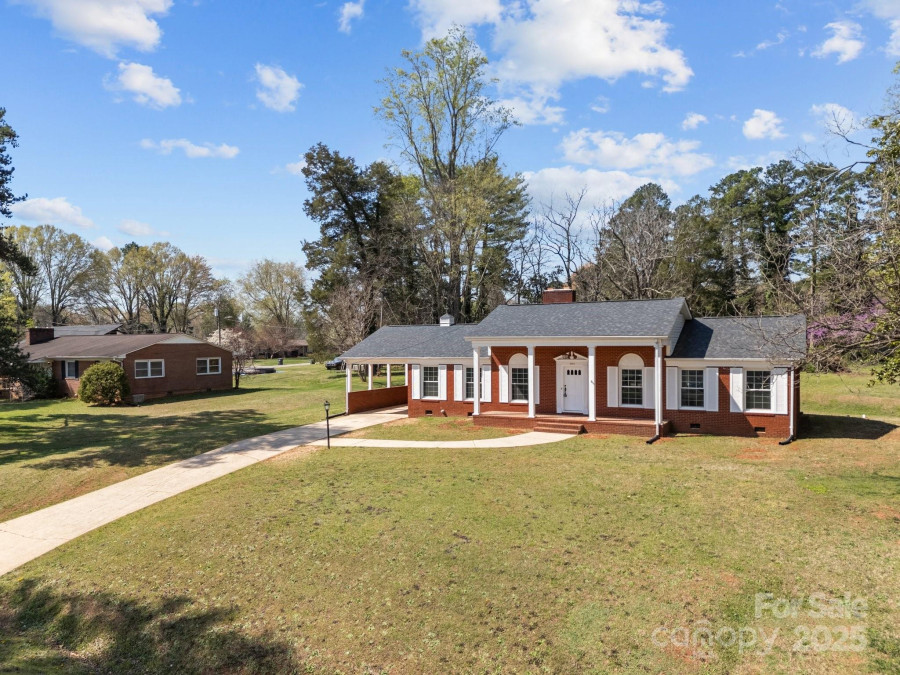 1023 Terrace Dr Salisbury, NC 28146