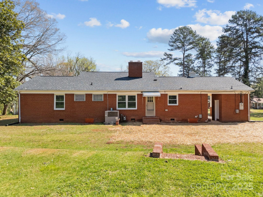 1023 Terrace Dr Salisbury, NC 28146