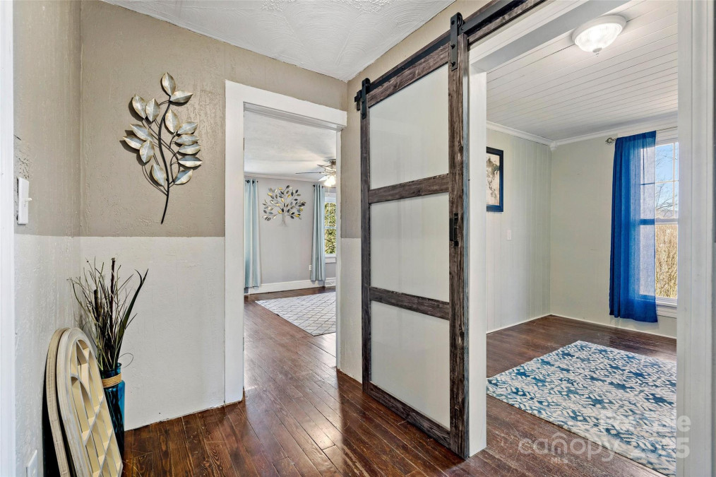 59 Poplar Dr Marion, NC 28752