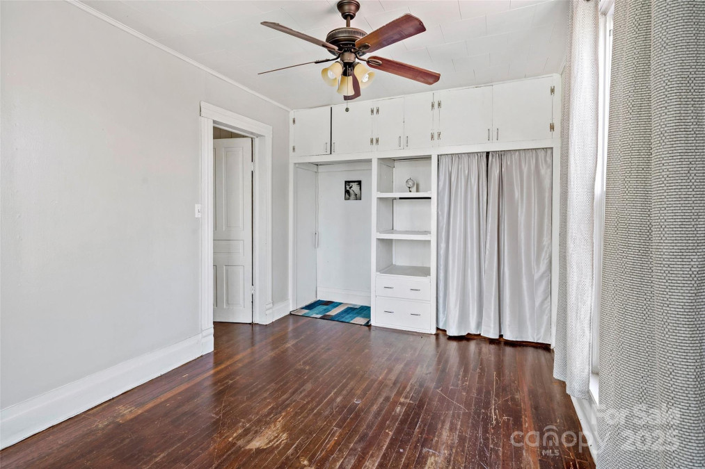 59 Poplar Dr Marion, NC 28752