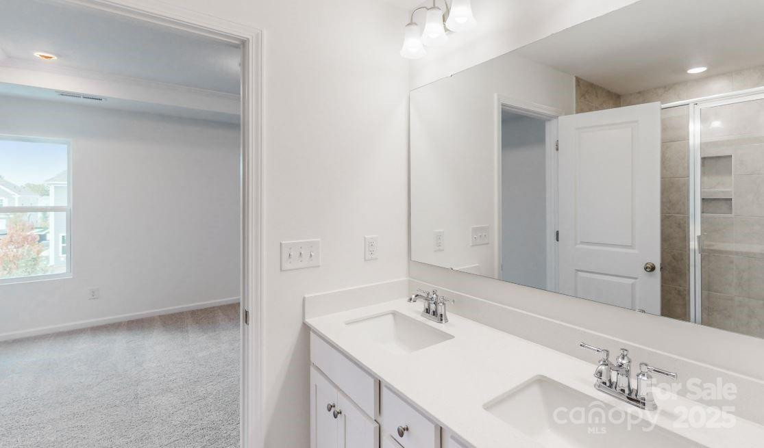 2744 Yeager Dr Concord, NC 28027