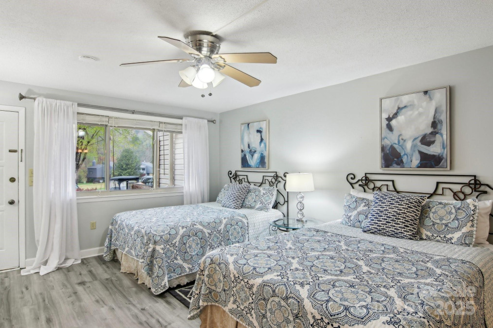 118 West Lake Dr Lake Lure, NC 28746