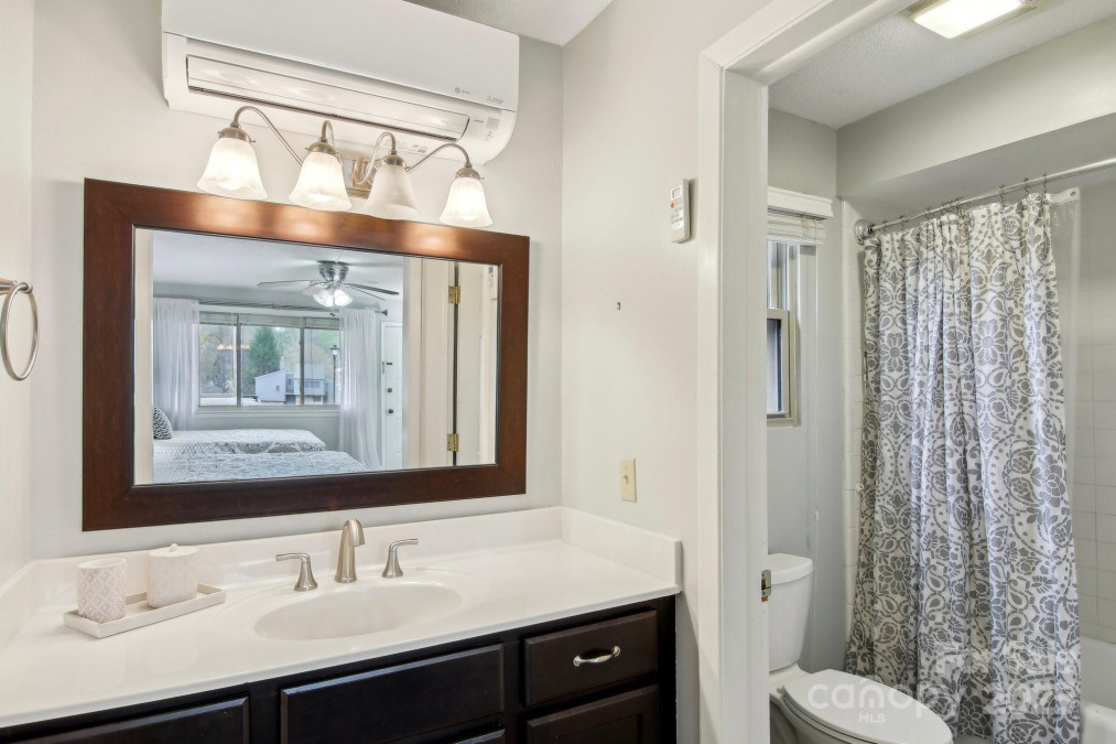 118 West Lake Dr Lake Lure, NC 28746