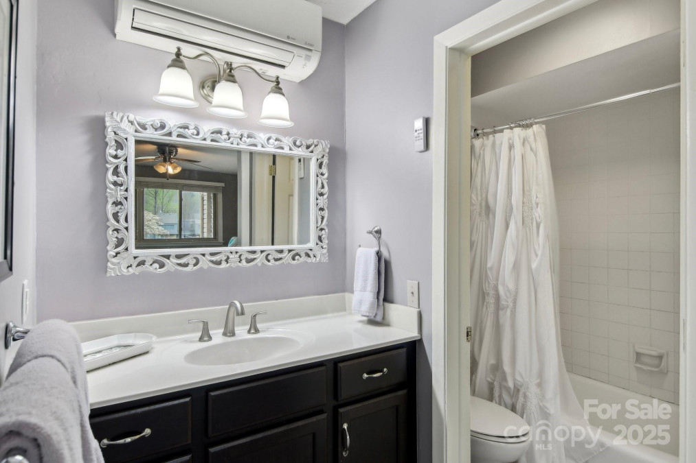 118 West Lake Dr Lake Lure, NC 28746