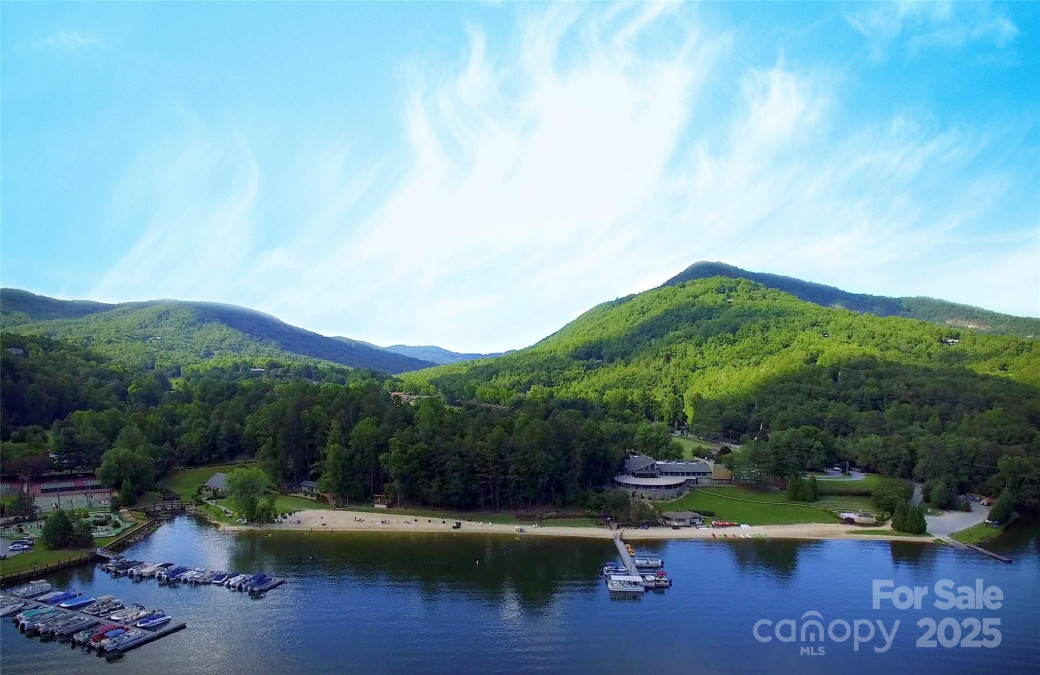 118 West Lake Dr Lake Lure, NC 28746