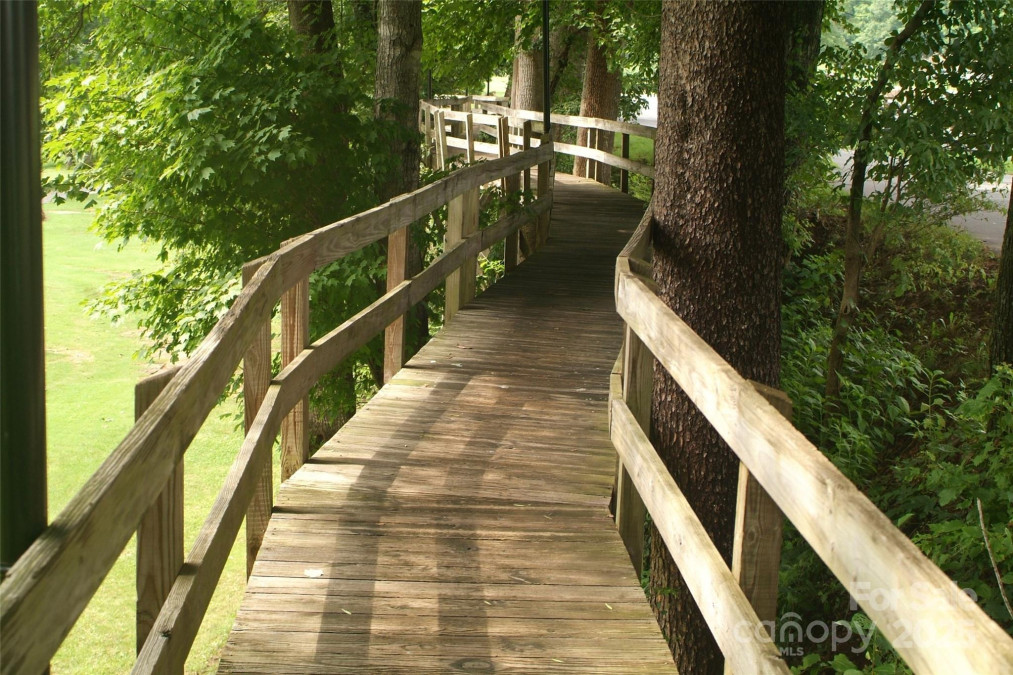 118 West Lake Dr Lake Lure, NC 28746