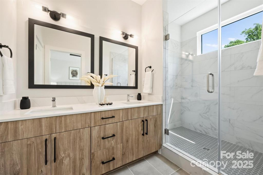 3011 Yada Ln Charlotte, NC 28208