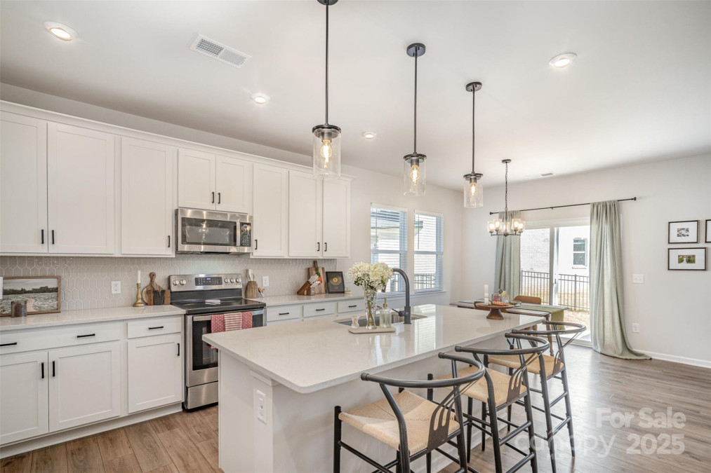 2105 Moss Bluff Dr Mint Hill, NC 28227