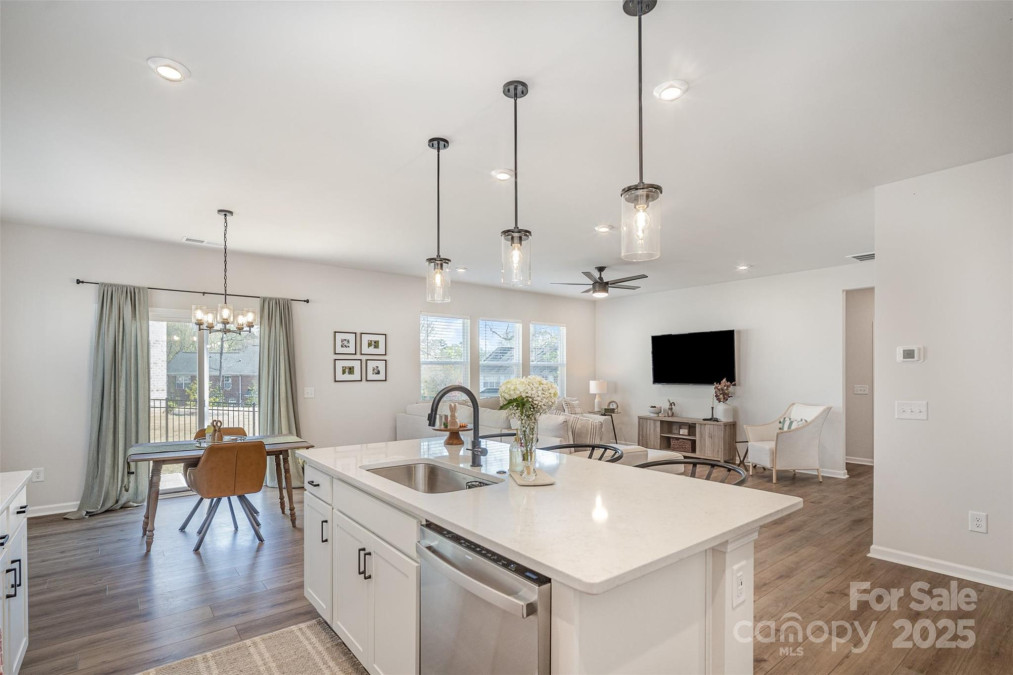 2105 Moss Bluff Dr Mint Hill, NC 28227