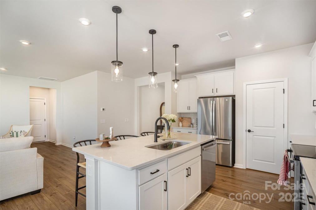 2105 Moss Bluff Dr Mint Hill, NC 28227
