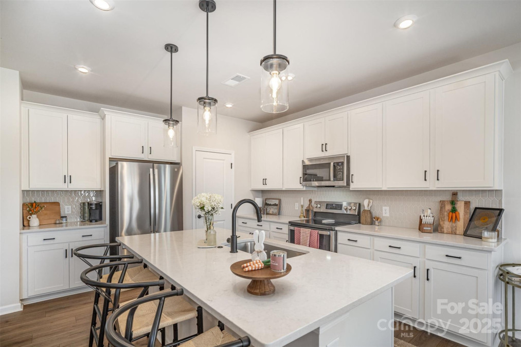 2105 Moss Bluff Dr Mint Hill, NC 28227