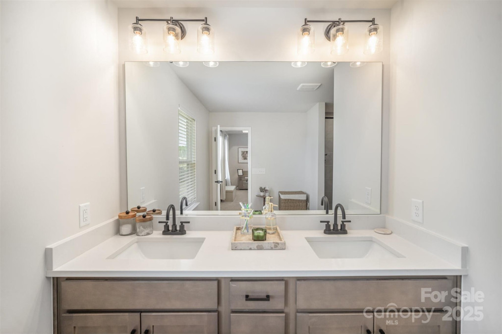 2105 Moss Bluff Dr Mint Hill, NC 28227