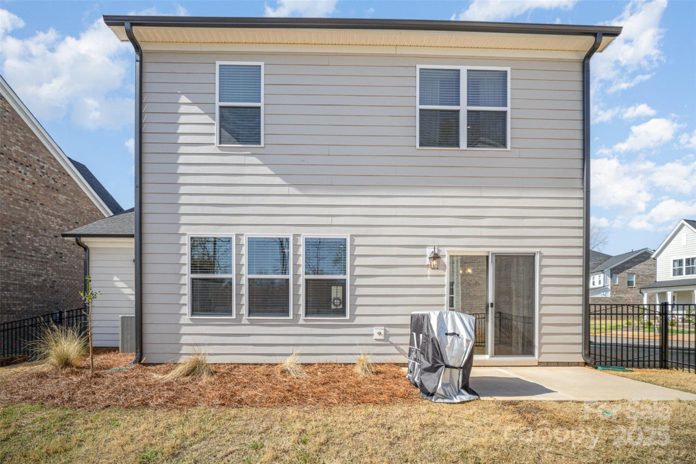 2105 Moss Bluff Dr Mint Hill, NC 28227