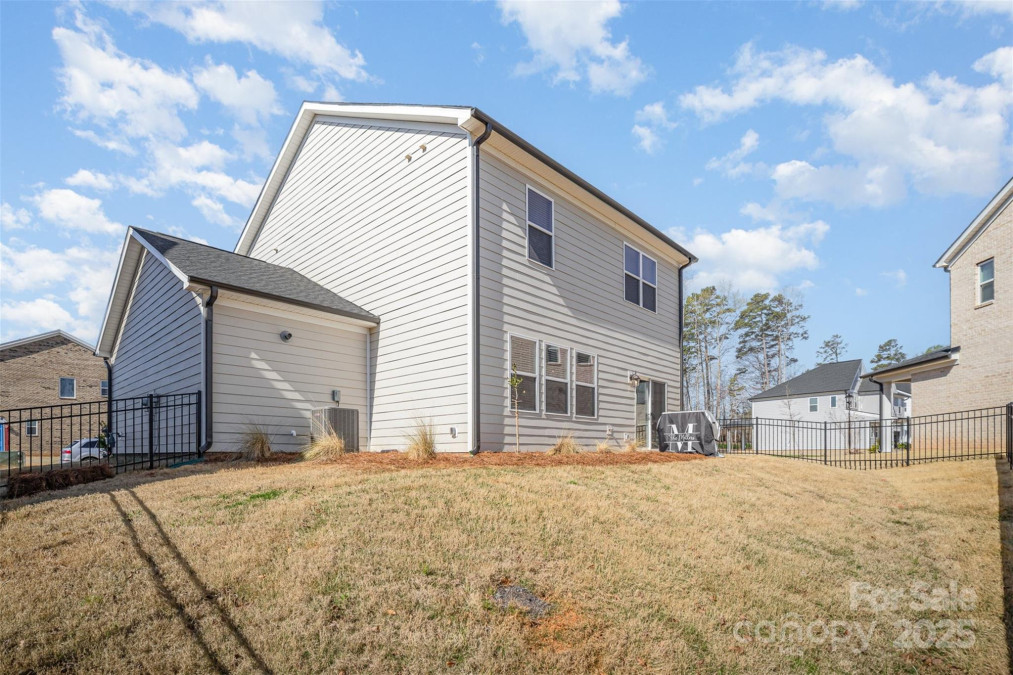 2105 Moss Bluff Dr Mint Hill, NC 28227
