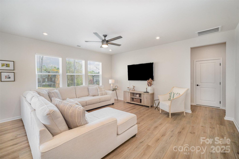 2105 Moss Bluff Dr Mint Hill, NC 28227