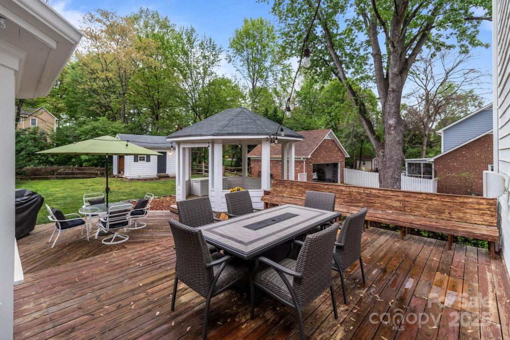 16421 Breckshire Dr Huntersville, NC 28078