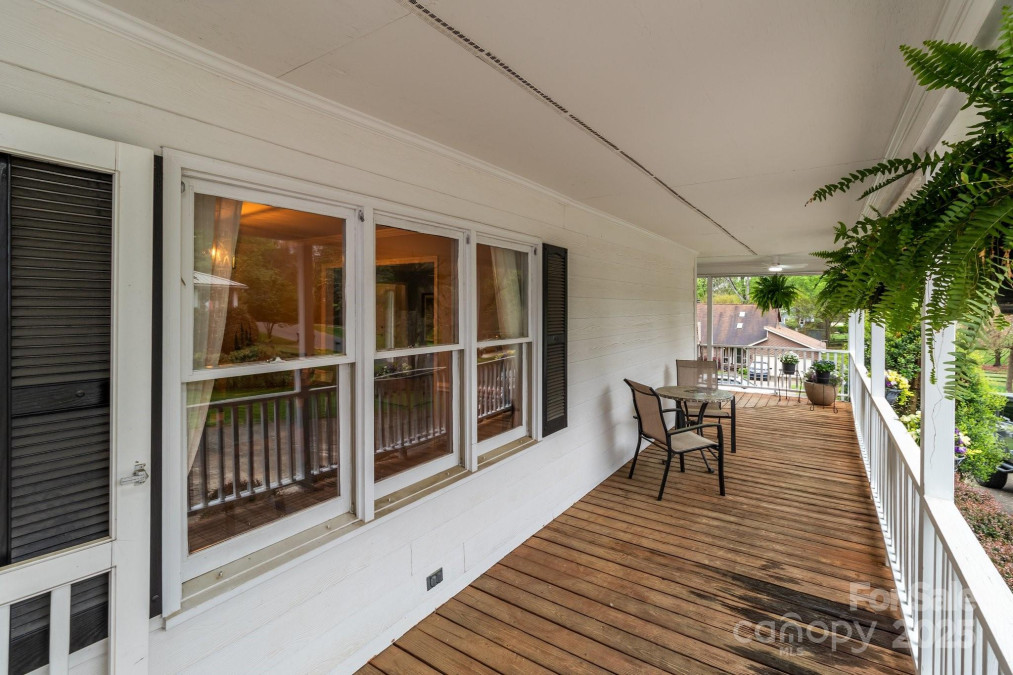 16421 Breckshire Dr Huntersville, NC 28078