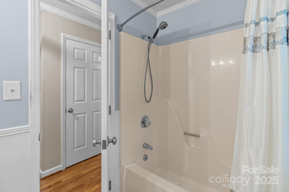 16421 Breckshire Dr Huntersville, NC 28078